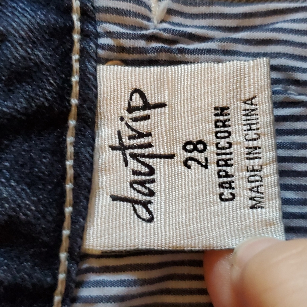 Daytrip Shorts - Picture 9 of 10